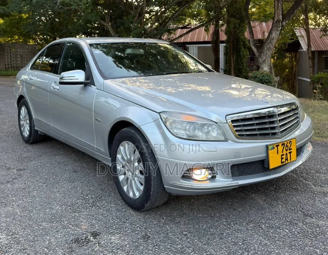 Mercedes-Benz C-Class 2009 Silver