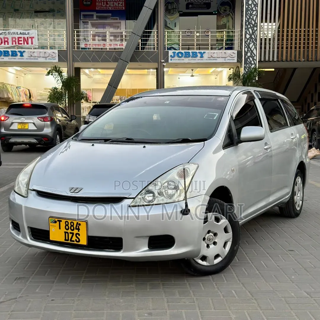 Toyota Wish 2004 Silver