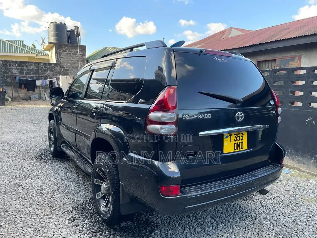 Toyota Land Cruiser Prado 2006 Black