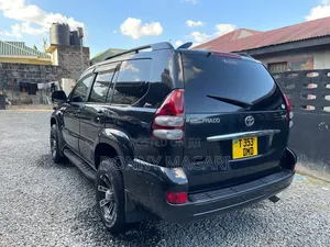 Toyota Land Cruiser Prado 2006 Black