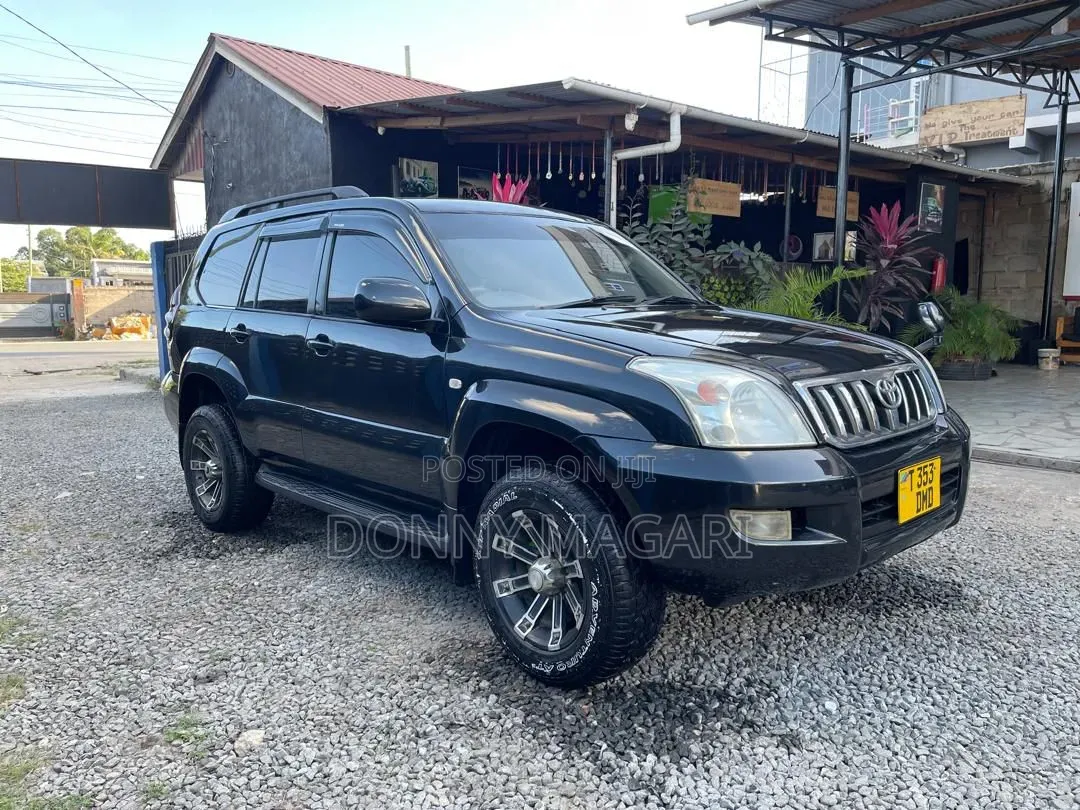 Toyota Land Cruiser Prado 2006 Black