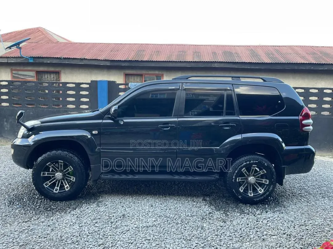 Toyota Land Cruiser Prado 2006 Black