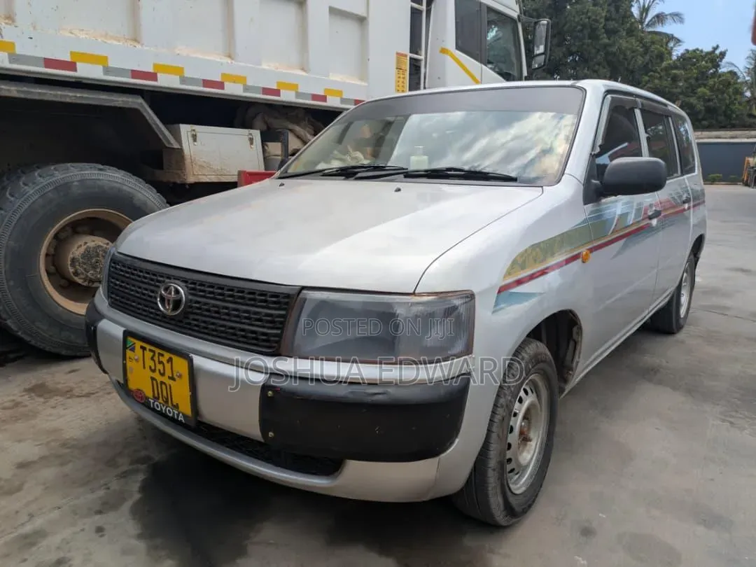 Toyota Succeed 2005 Silver