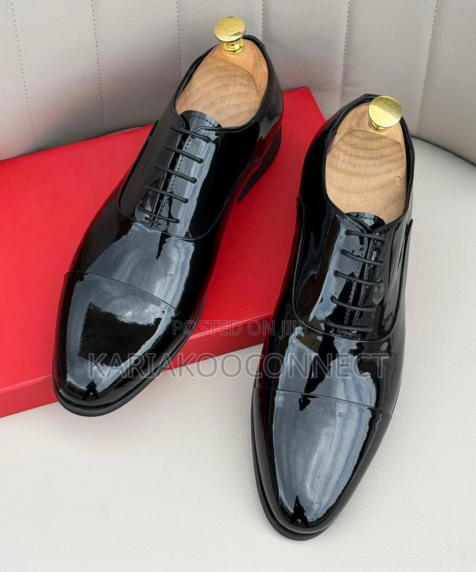 Men’s Formal Patent Leather Lace-Up Oxford Shoe”