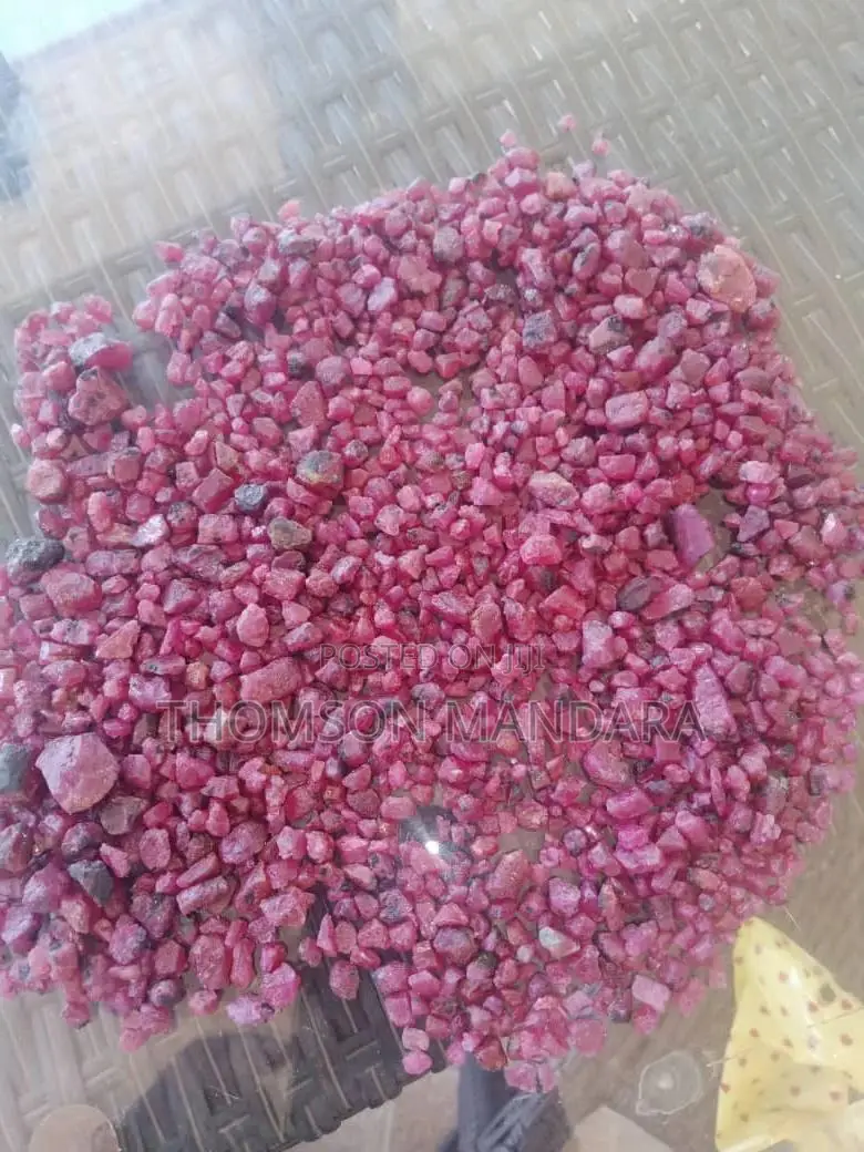 700g Natural Tanzanian Ruby Spinel – Mahenge Origin