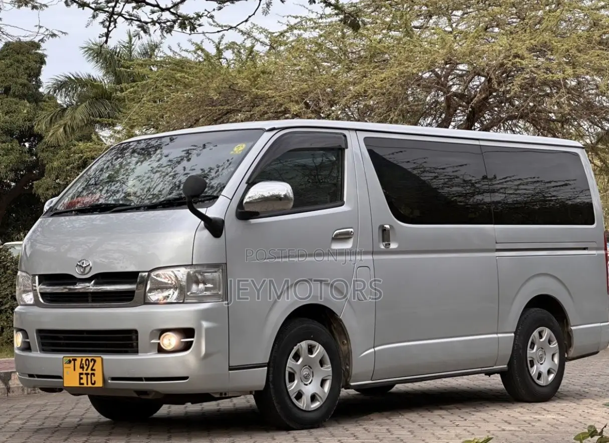 Toyota Quantum 2007 Silver