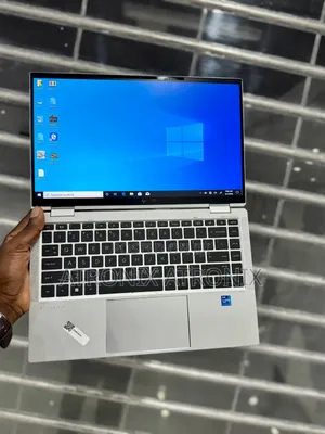 Laptop HP EliteBook 1040 G8 16GB Intel Core i7 SSD 512GB