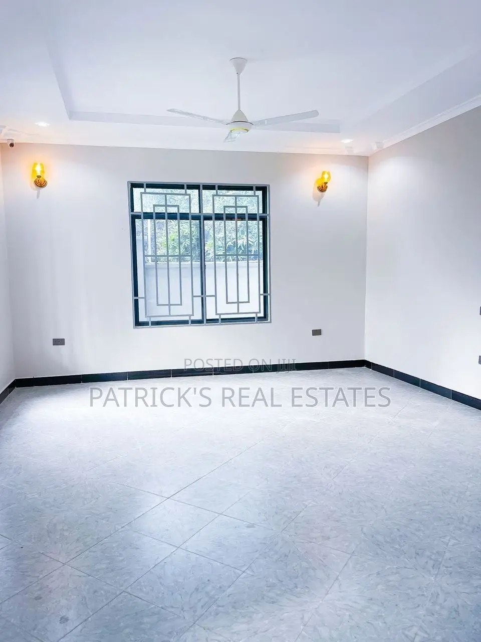 3bdrm House in Goba for sale