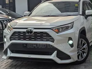 Toyota RAV4 2019 White