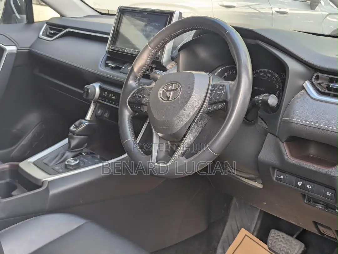 Toyota RAV4 2019 White