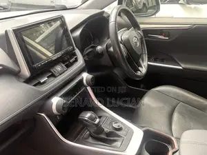 Toyota RAV4 2019 White
