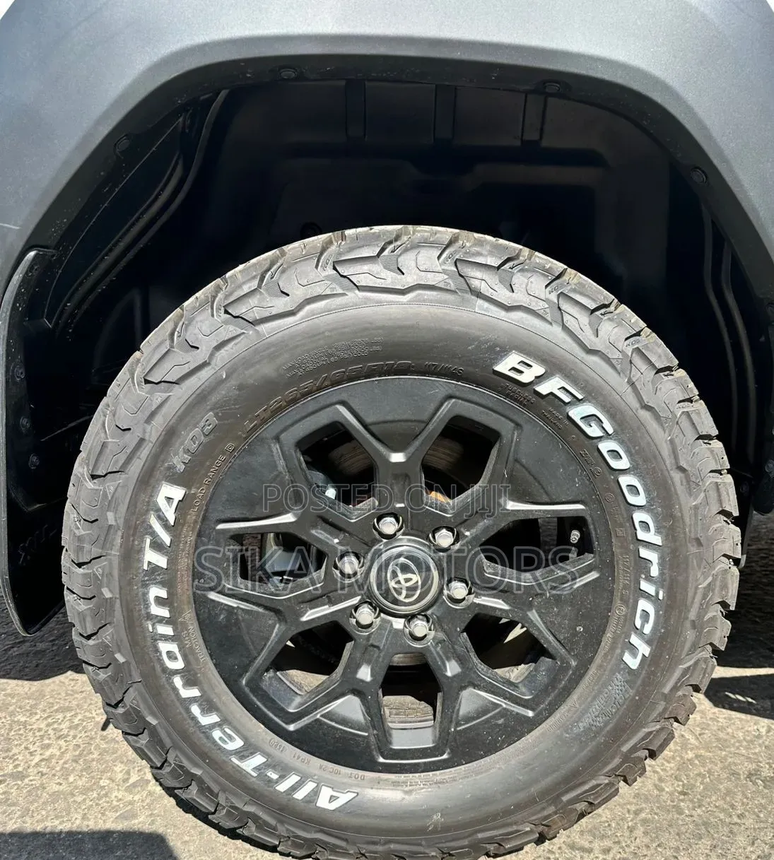 New Toyota Hilux 2026 White