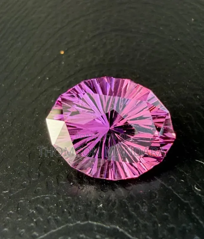 Natural Mahenge Garnet 4.11ct – Fantasy Cut – Tanzania