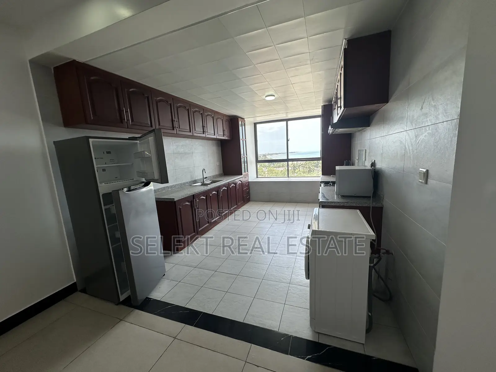 Furnished 5bdrm Apartment in Masaki for sale