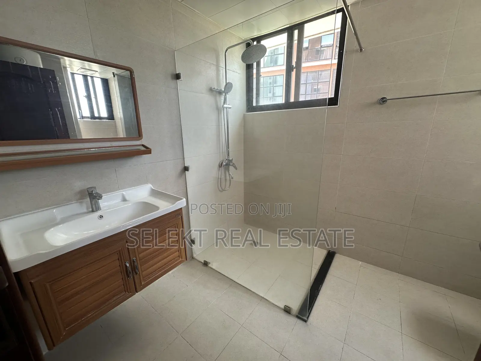 Furnished 5bdrm Apartment in Masaki for sale