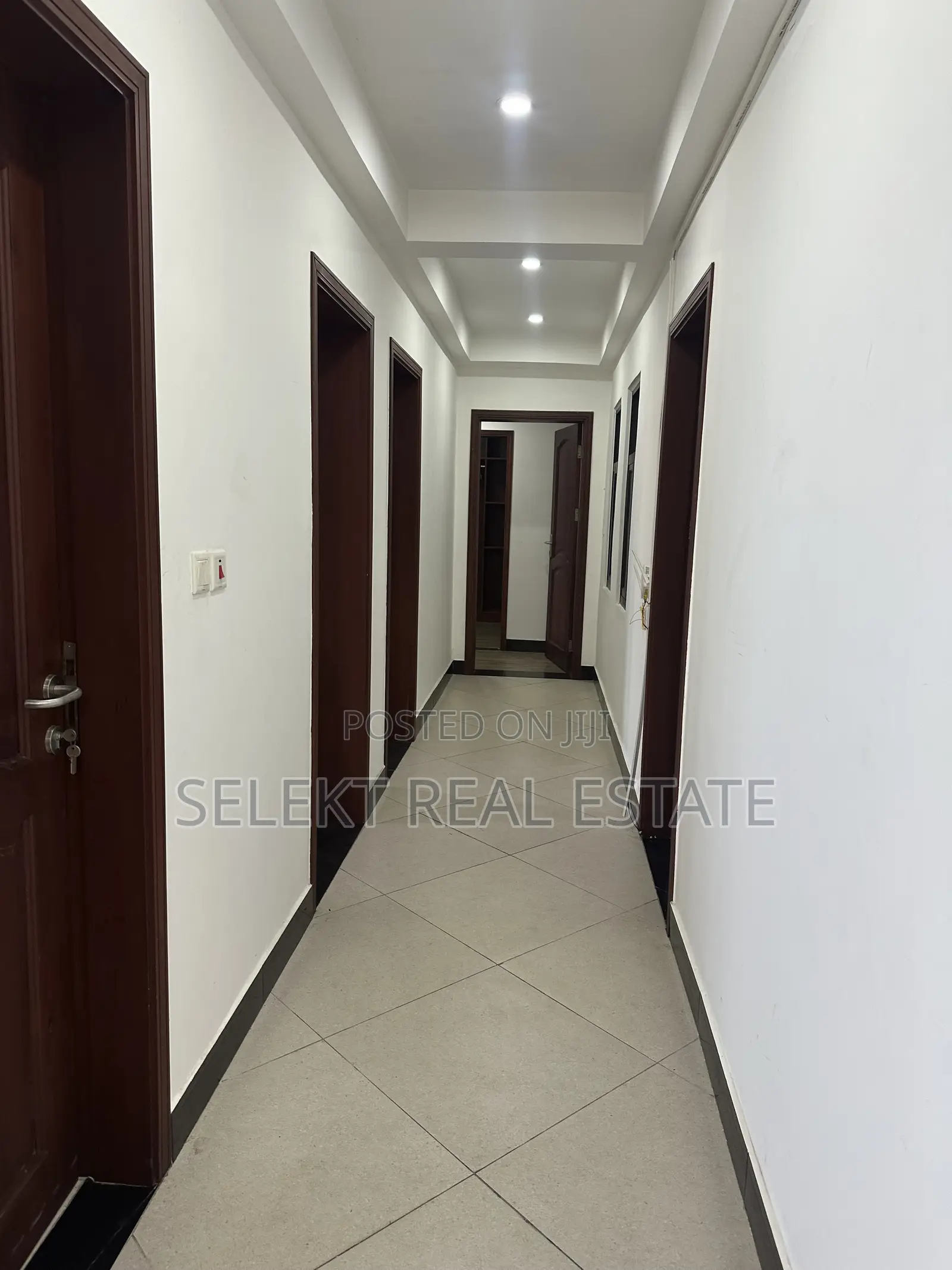 Furnished 4bdrm Apartment in Mikocheni for sale
