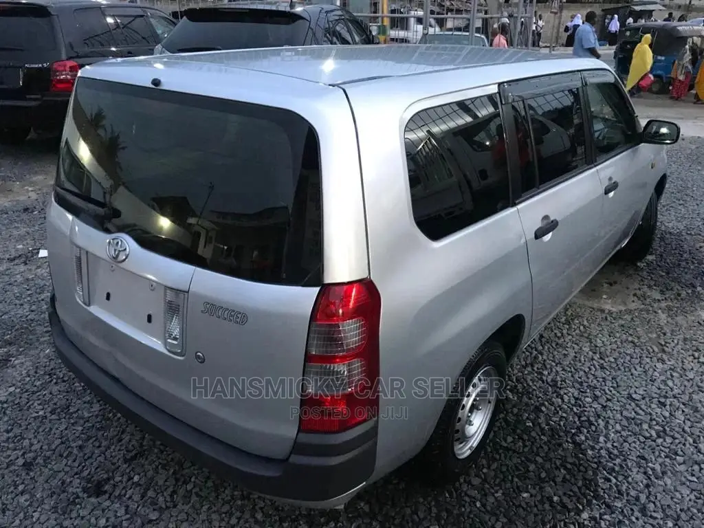 Toyota Succeed 2008 Silver