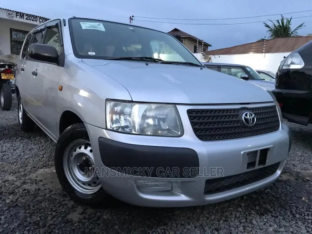 Toyota Succeed 2008 Silver