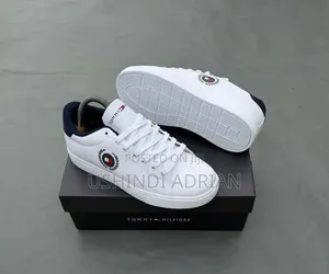 🔥urban Crown Sneakers👑📏size: 40 | 41 | 42 | 43 | 44 | 45