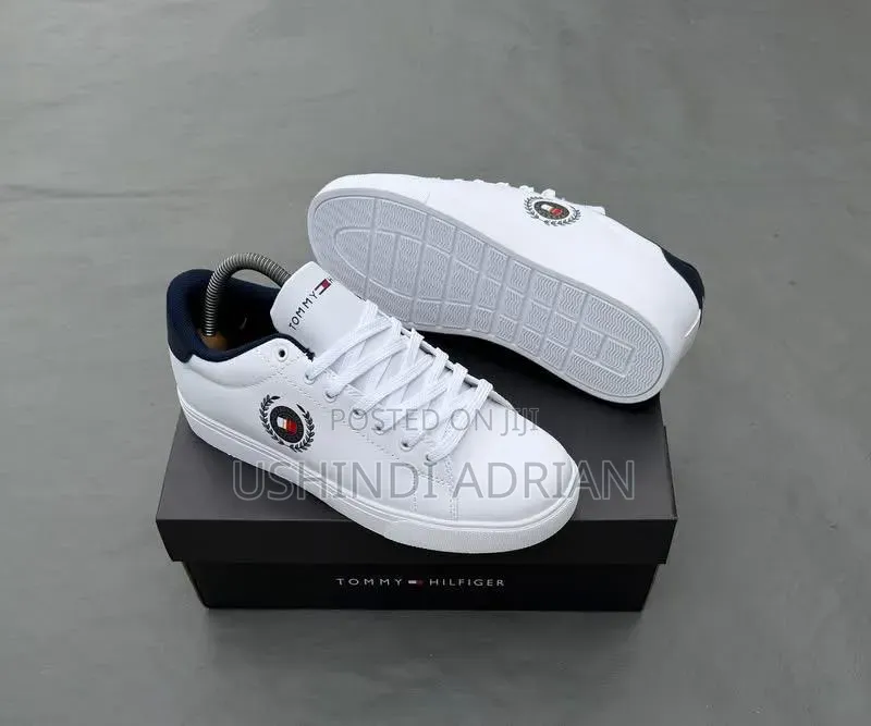 🔥urban Crown Sneakers👑📏size: 40 | 41 | 42 | 43 | 44 | 45