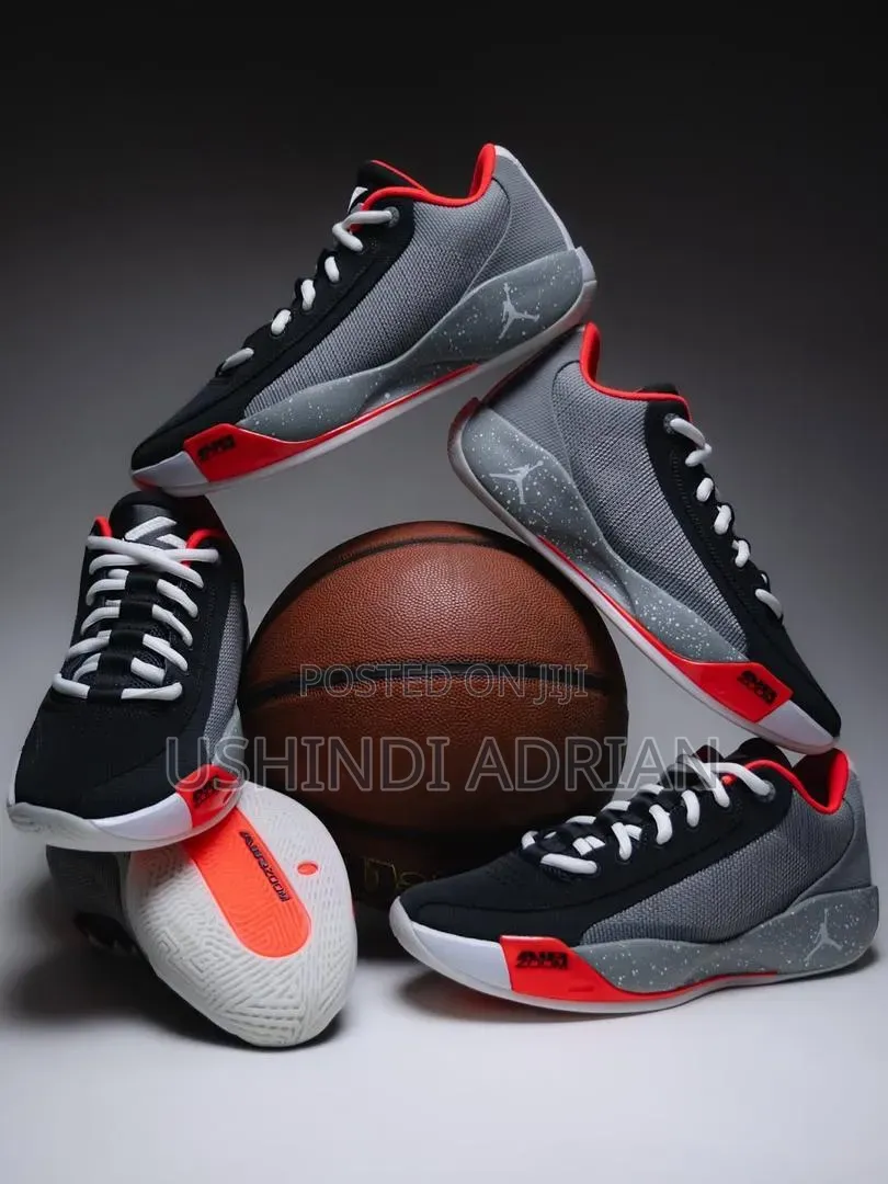 court Vision Sneaker
