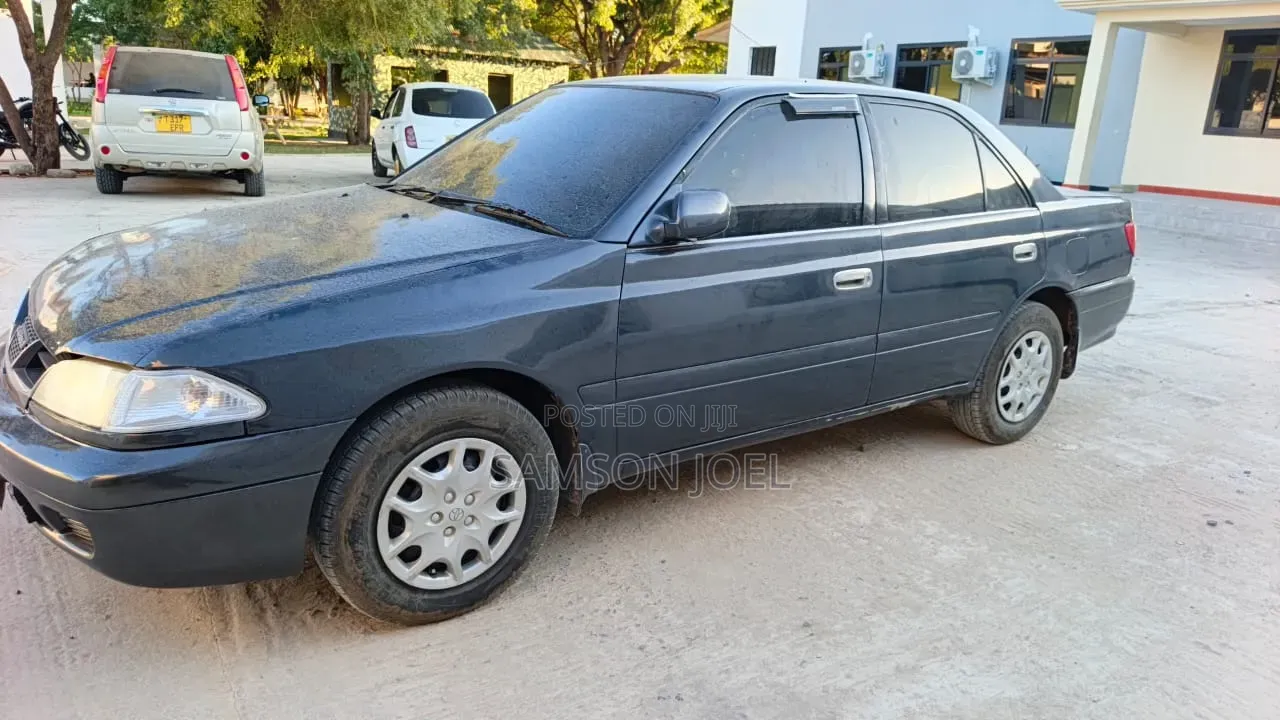 Toyota Carina 2001 Black