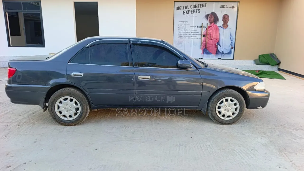 Toyota Carina 2001 Black