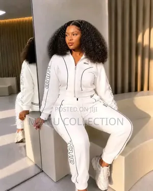 Tracksuit Nzuri Za Kike Ubora umezingatiwa.na Bei Rafiki Kavisa✨✨