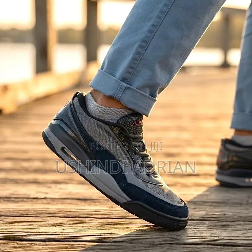 🔥legacy Force Sneakers👟📏size: 40 | 41 | 42 | 43 | 44 | 45