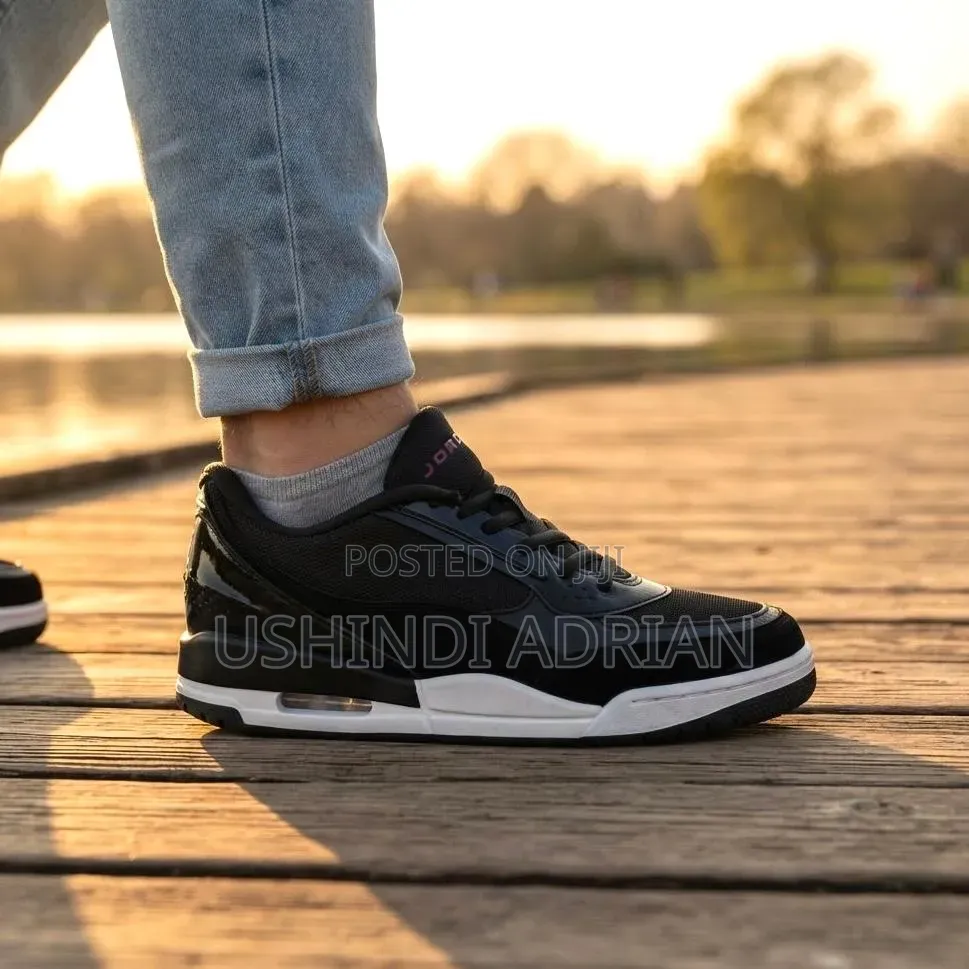 🔥legacy Force Sneakers👟📏size: 40 | 41 | 42 | 43 | 44 | 45