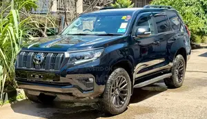 Toyota Land Cruiser Prado 2.8 2023 Black