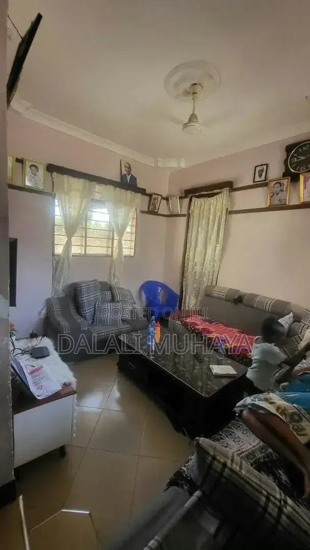 3bdrm House in Mawili Street, Mbezi for sale