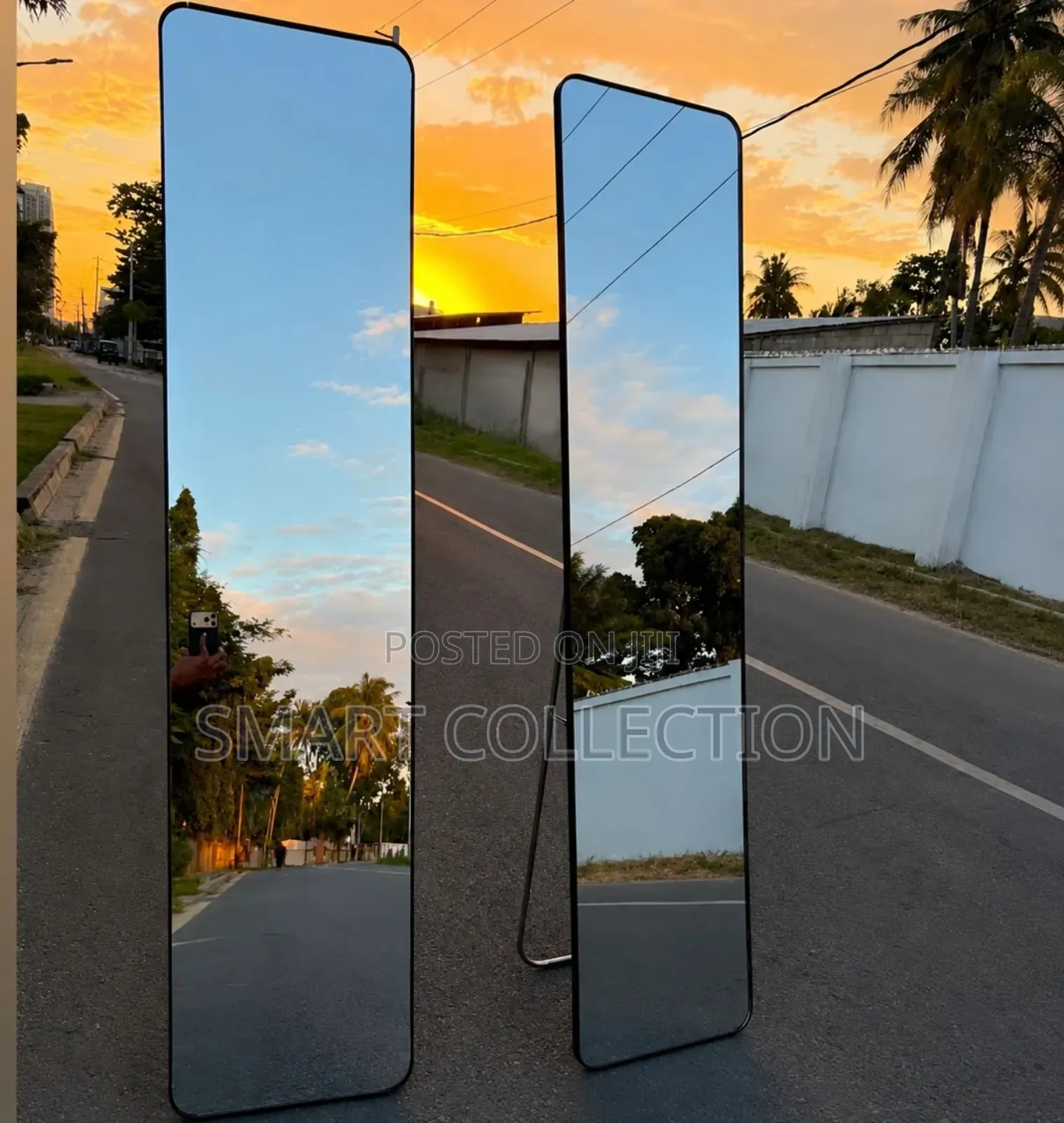 *#Floor Mirrors With Stand
Colors:Gold & Black