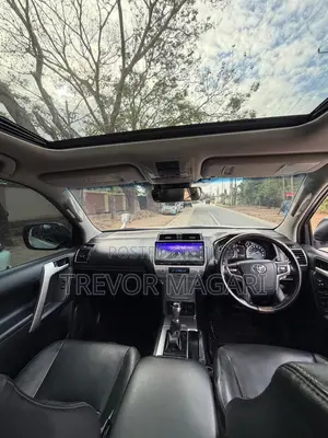 Toyota Land Cruiser Prado 2019 White