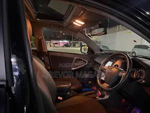 Toyota Vanguard 2010 Black