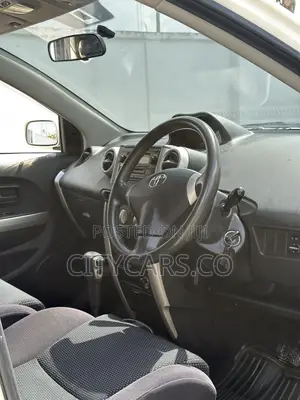 Toyota IST 2003 White