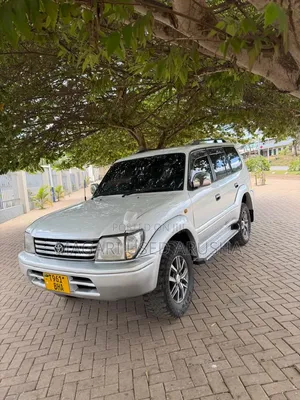 Toyota Land Cruiser Prado 2000 Silver