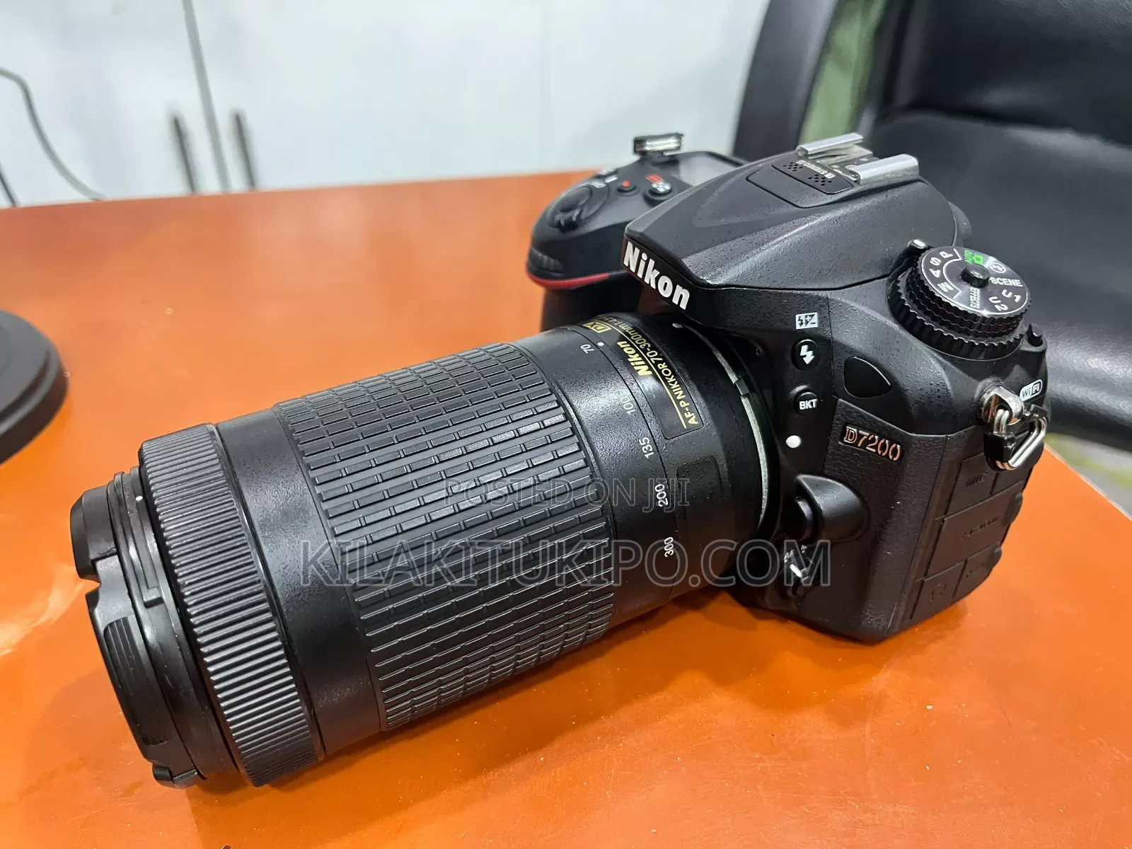 Nikon Camera D7200 & 7-300mm
