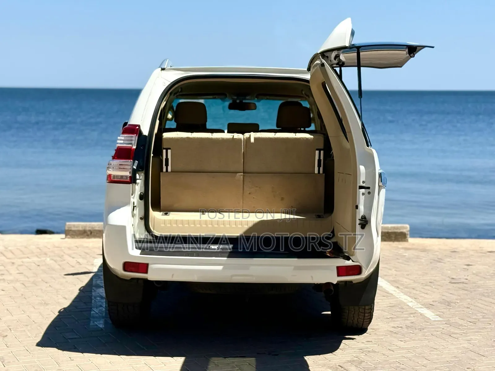 Toyota Land Cruiser Prado 2015 Pearl