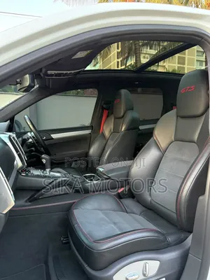 Porsche Cayenne 2016 White
