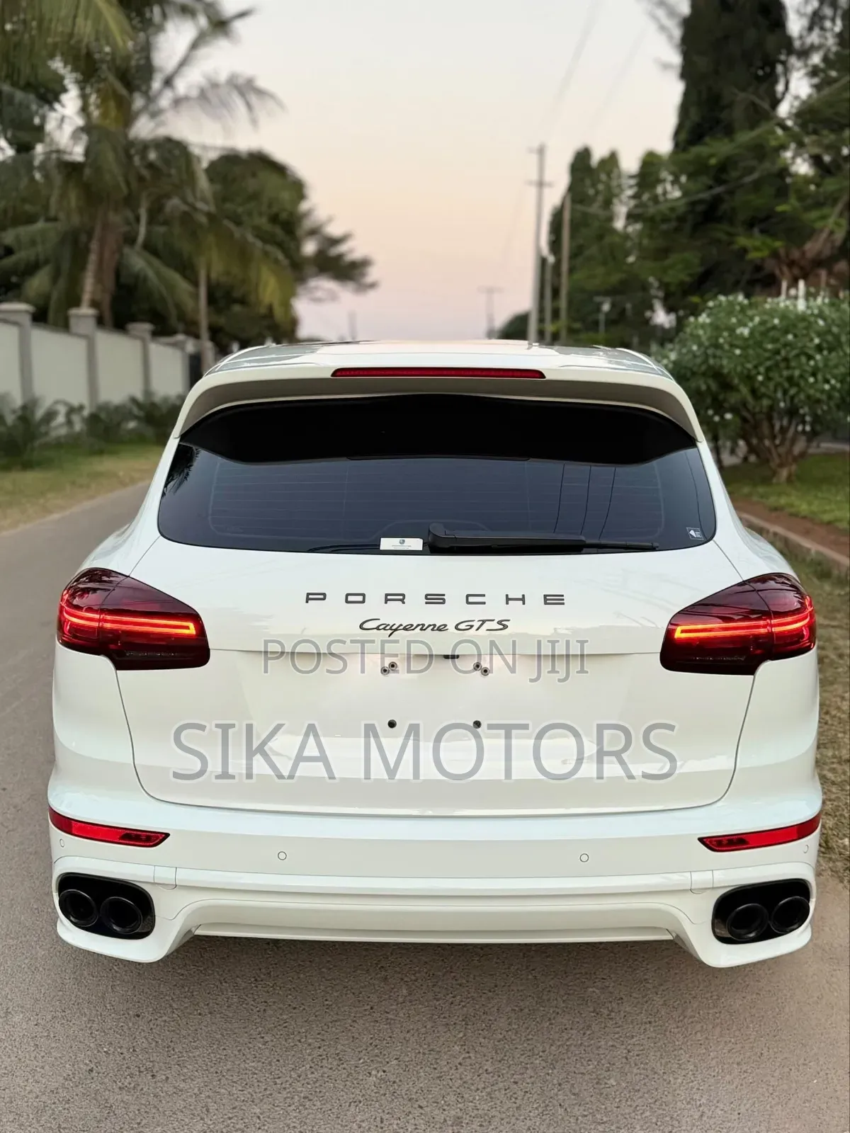 Porsche Cayenne 2016 White