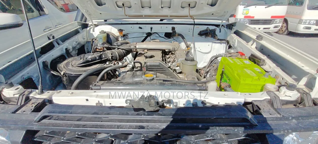 Toyota Land Cruiser 2024 White