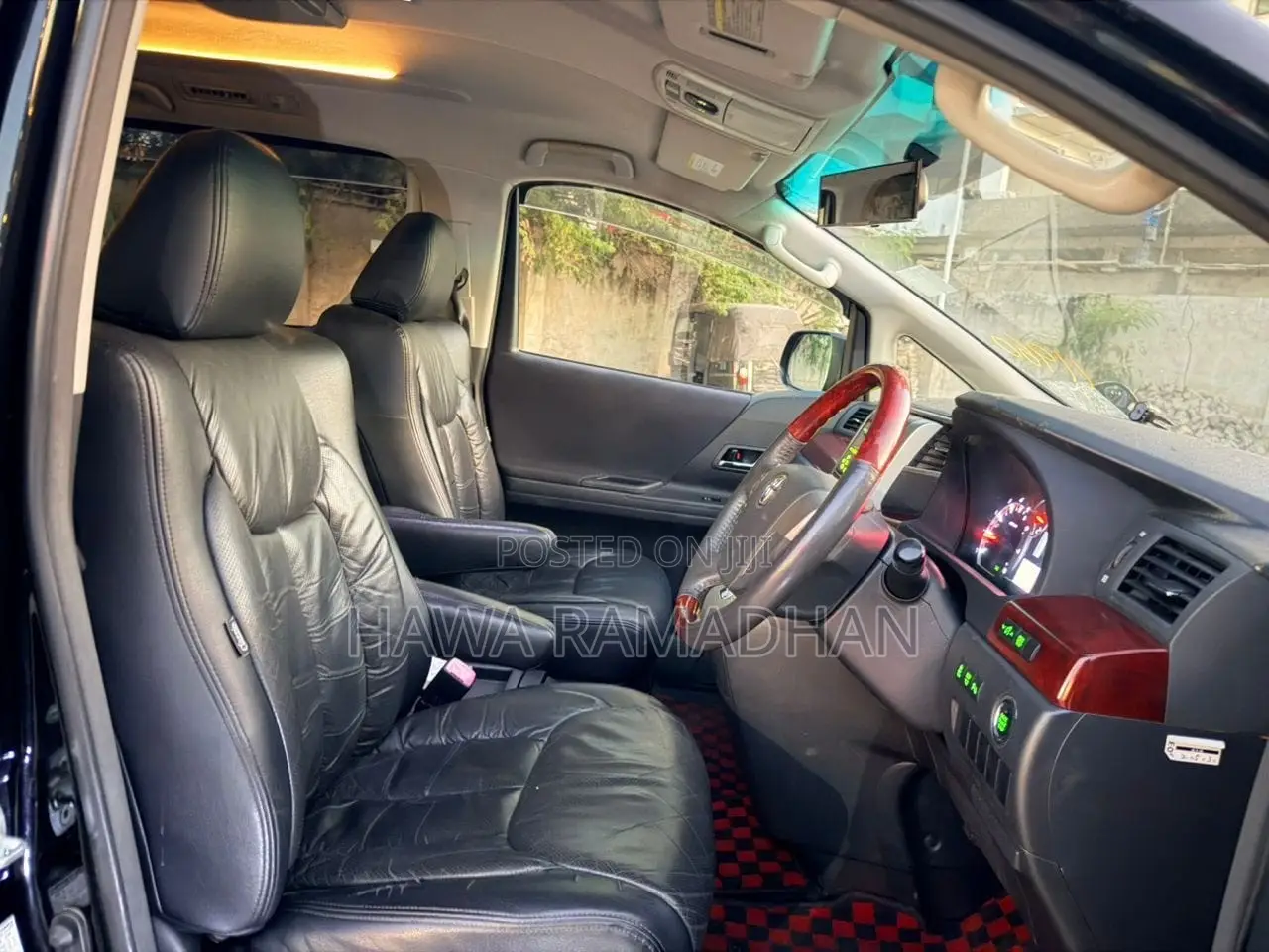 Toyota Vellfire 2011 Black