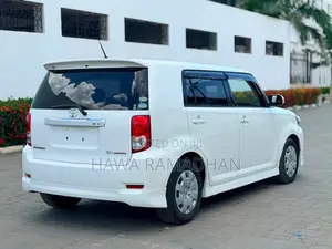 Toyota Raum 2008 White