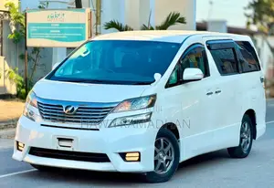 Toyota Vellfire 2010 White