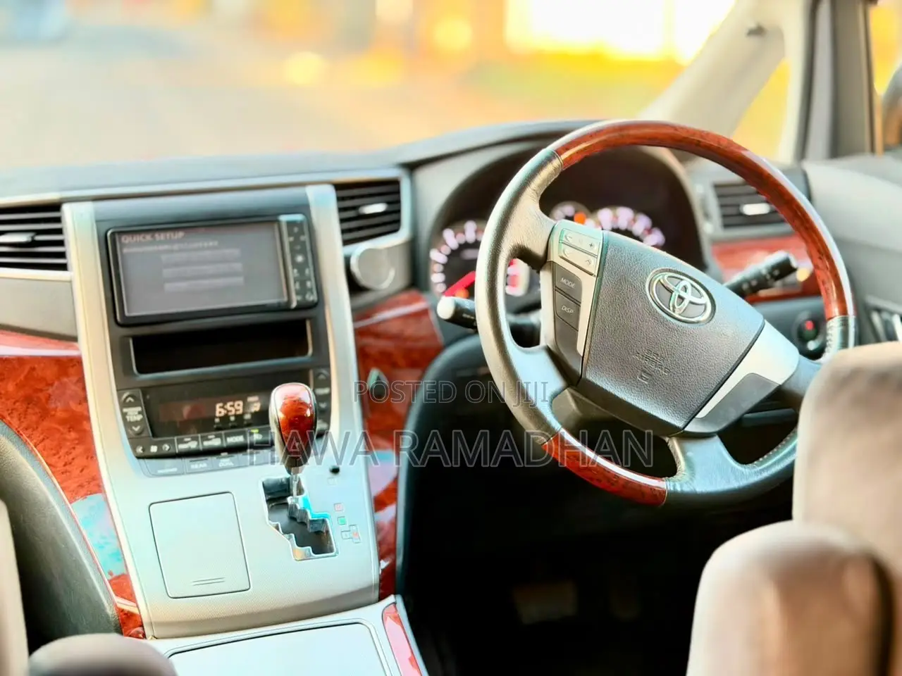 Toyota Vellfire 2010 White