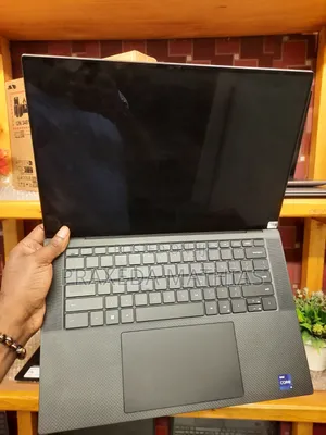 Laptop Dell Precision 5570 32GB Intel Core i9 SSD 512GB