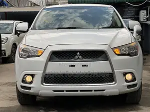 Mitsubishi RVR 2010 Silver