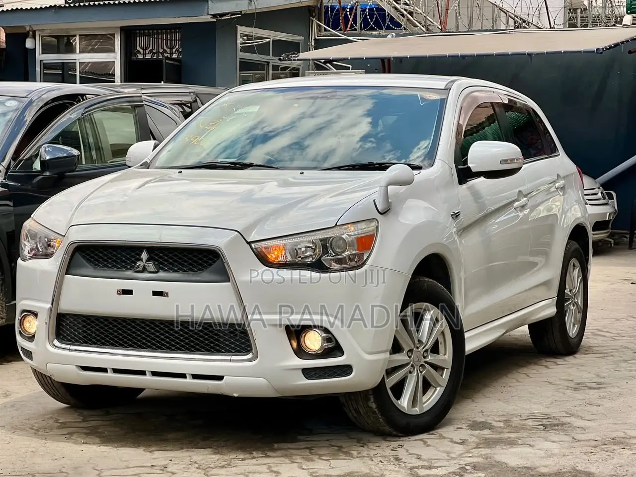 Mitsubishi RVR 2010 Silver