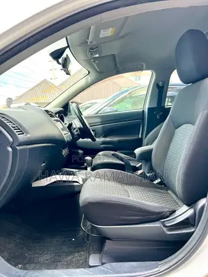 Mitsubishi RVR 2010 Silver